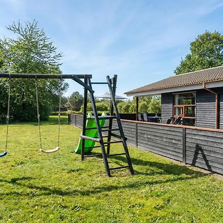 Beautiful In Juelsminde With Sauna Ferienhaus Sonderby (Midtjylland)