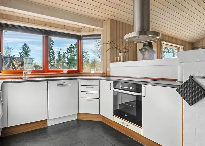 Beautiful In Juelsminde With Sauna *