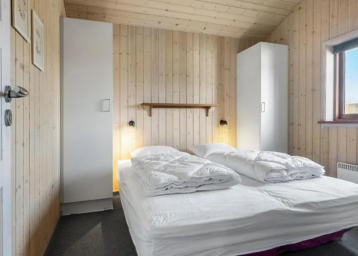 Beautiful In Juelsminde With Sauna *