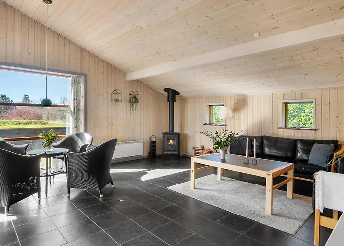 Beautiful In Juelsminde With Sauna *